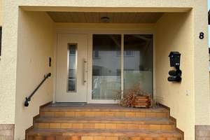 Einfamilienhaus mit Platz für zwei Generationen (keine abgeschl. Whg.) mit Dachterrasse und Garage – Lessingstraße 8, 68799 Reilingen – Vorschaubild 2