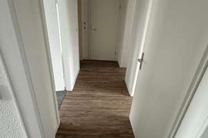3 Zimmer Wohnung mit Balkon in Braunschweig-Volkmarode – Berliner Heerstraße 36a, 38104 Volkmarode, Braunschweig – Vorschaubild 2