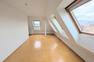 *Für Sportliche! Schön ausgebaute, helle Dachgeschossmaisonette mit Dachbalkon in Bad Cannstatt* – Wildunger Straße 40, 70372 Seelberg, Stuttgart – Vorschaubild 8