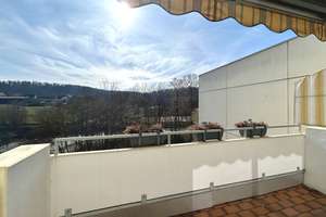 Freie 3-Zi.-Wohnung, Balkon + herrlicher Aussicht, 5. OG, Personenaufzug, TG-Stellplatz – Die vollständige Adresse der Immobilie erhältst du vom Anbieter., 70499 Giebel, Stuttgart – Vorschaubild 3