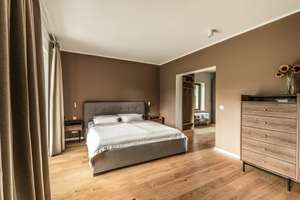 Exklusiv modernisiertes Einfamilienhaus mit high-end Ausstattung – 14532 Kleinmachnow – Vorschaubild 11