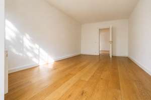 Charmante Wohnung mit zwei Balkonen im soliden Altbau im Boxhagener Kiez – Die vollständige Adresse der Immobilie erhältst du vom Anbieter., 10245 Friedrichshain, Berlin – Vorschaubild 10