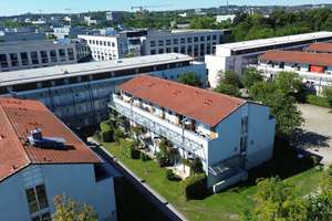 Studentischer Wohnkomfort am Galgenberg - 1 Zimmer Apartment mit Blick ins Grüne  – Die vollständige Adresse der Immobilie erhältst du vom Anbieter., 93053 Galgenberg, Regensburg – Vorschaubild 1
