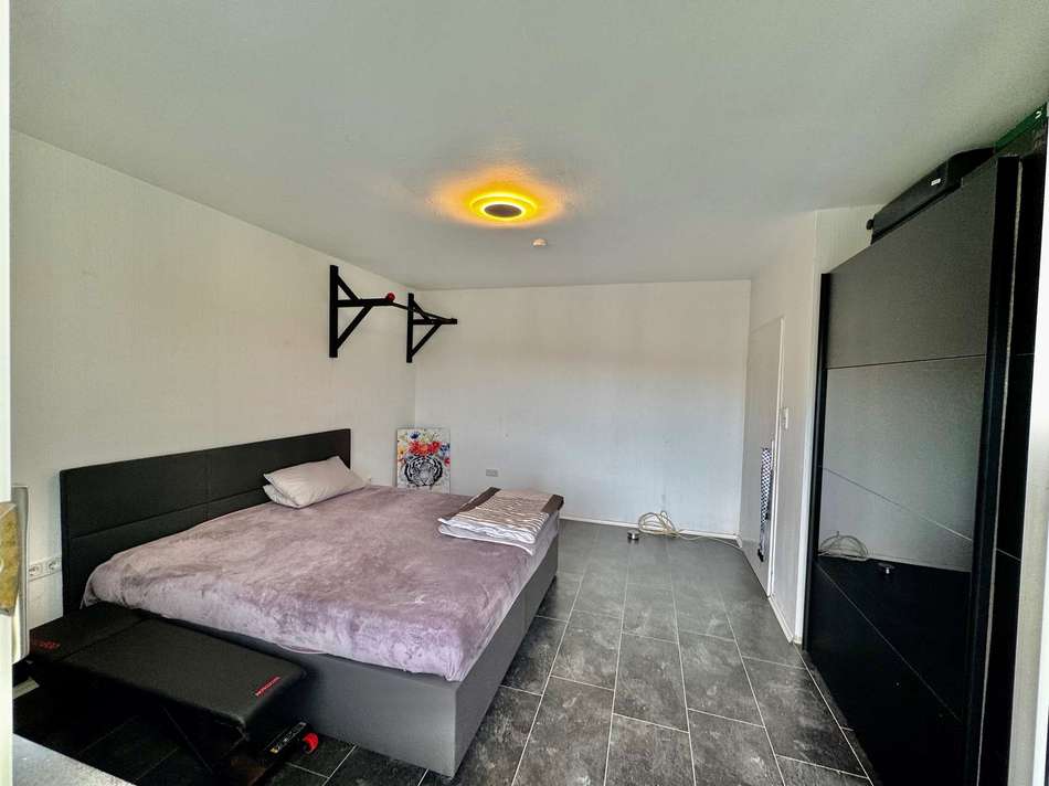 Schlafzimmer.