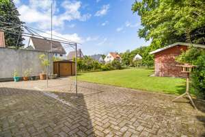 Einfamilienhaus mit großzügigem Grundstück und Garage in beliebter Lage von Bremen Fähr-Lobbendorf – Die vollständige Adresse der Immobilie erhältst du vom Anbieter., 28755 Fähr-Lobbendorf, Bremen – Vorschaubild 5