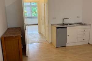 Erdgeschoss Wohnung in zentraler Wohnlage von Essen Kray. Nähe Marktplatz. Mit Küchenzeile.