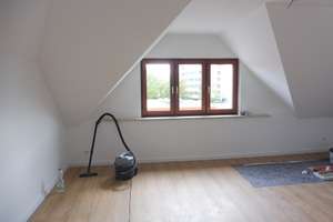 top renovierte 3-Zimmer-Dachterrassen-Wohnung
