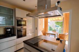 Freistehendes EINFAMILIENANWESEN mit Einliegerwohnung, großem Garten & Dachterrasse in Böblingen – 71032 Böblingen – Vorschaubild 11