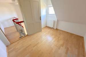 Gräfelfing! Walmdach-Villa mit sep. Gästehaus auf über 1.200m² Grund! Ausbaureserve (DG)! – Die vollständige Adresse der Immobilie erhältst du vom Anbieter., 82166 Gräfelfing – Vorschaubild 12