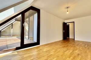 Lichtdurchflutete  Dachgeschoss-Maisonette-Galerie-Wohnung mit 5 Zimmer, Loggia, 3 Bäder und Kamin – Robert-Stolz-Str. 15, 40470 Mörsenbroich, Düsseldorf – Vorschaubild 16