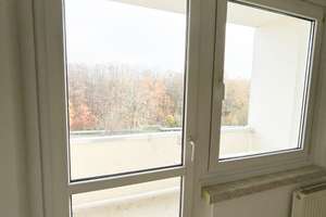 Paare aufgepasst! Lichtdurchflutete 3-Zimmer-Wohnung mit Einbauküche und Balkon! – Wolgograder Allee 58, 9123 Hutholz, Chemnitz – Vorschaubild 13