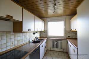 Helle 3-Zimmer-Wohnung mit Westbalkon und Einbauküche – Ruhiges Wohnen im 5. Obergeschoss – Nürnberg – Vorschaubild 3