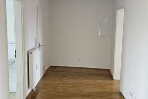 4-Zimmer Wohnung mit großem Balkon im östlichen Ringgebiet – Bennemannstr. 7, 38102 Östliches Ringgebiet, Braunschweig – Vorschaubild 2