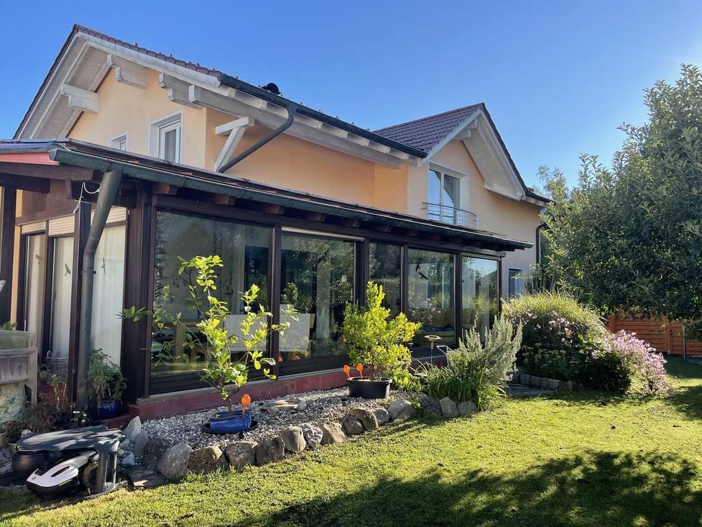 Immobilie in Laufen - Hochwertiges, großzügiges EFH in Laufen - mit Galerie, Sauna & Wärmepumpe - Bild 2