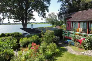 Wochenendhaus mit Seeblick und Traumgarten
in Scharbeutz–Klingberg – Ostholstein (Kreis) – Vorschaubild 2