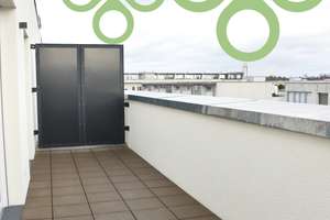 ***Charmantes Penthouse mit Aufzug, Terrasse, Keller, Tiefgarage... und ganz viel Natur vor der Tür*