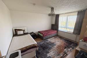 Wunderschöne, helle 4,5 Zimmer Wohnung in angenehm, ruhiger Wohnlage in Stuttgart-Hausen – 70499 Hausen, Stuttgart – Vorschaubild 12