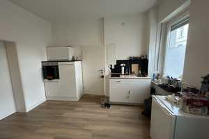Stilvoll wohnen: Sanierte EG-Wohnung mit EBK in beliebter Lage von Mönchengladbach Odenkirchen – Schmidt-Bleibtreu-Straße 32, 41199 Mönchengladbach – Vorschaubild 3