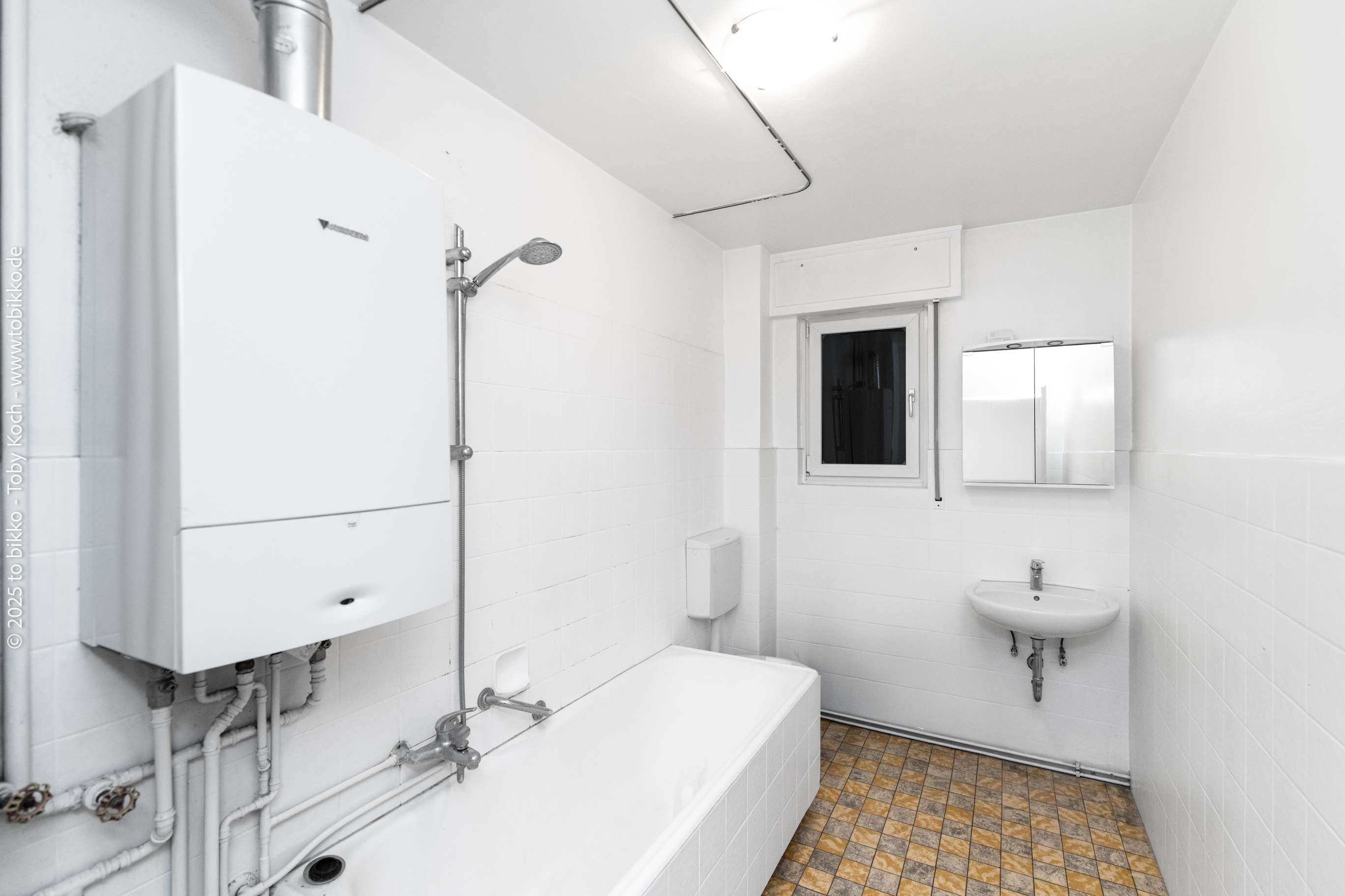 Immobilie in Langen - Vielseitiges Renditeobjekt: Gepflegtes Mehrgenerationenhaus mit drei Wohneinheiten und Ausbaureserve - Bild 0