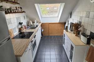 Idyllisch & Stadtnah: Charmante Dachgeschosswohnung in gefragter Wohnlage – Hamerhütte 72, 41068 Venn, Mönchengladbach – Vorschaubild 4