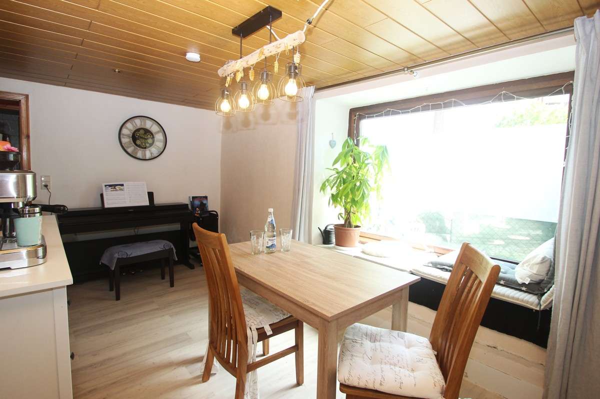 Immobilie in Königswinter - Wohnhaus mit 3 Mieteinheiten zentral in Königswinter-Thomasberg! - Bild 6