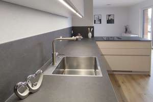 3,5 Zimmer Penthouse mit gigantischer Dachterrasse und inkl. einem TG_Stellplatz – Emil-Leipersberger-Straße 7, 74523 Schwäbisch Hall – Vorschaubild 3