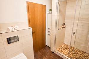 TOP Modernisiertes Haus mit herrlichem Garten - Direkt einziehen – Die vollständige Adresse der Immobilie erhältst du vom Anbieter., 71254 Ditzingen – Vorschaubild 6