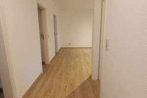 ERSTBEZUG NACH SANIERUNG:  2 ZKB-DG-WHG. MIT EBK+WM FÜR 1 BERUFSTÄTIGEN SINGLE, TG-STELLPLATZ – 68169 Neckarstadt-West, Mannheim – Vorschaubild 16