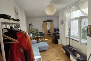 Bright, fully furnished 2-room apartment near university with peaceful backyard view, – Wittenberger Straße 25, 39106 Magdeburg – Vorschaubild 9