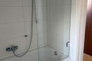 Zwei Zimmer direkt am Südpark Helle Dachgeschosswohnung mit Balkon in 6 Parteien-Haus – Breitbrunner Str. 24, 81379 Am Waldfriedhof, München – Vorschaubild 8