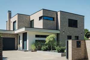 Zeitlose Architektur: Eine Villa der Extraklasse! – Heinsberg (Kreis) – Vorschaubild 1