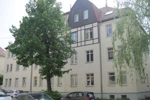Helle 2-Zimmer Wohnung mit Balkon