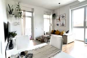 Moderne 3-Zi-Wohnung mit 2 Balkonen, hohen Decken u.v.m.