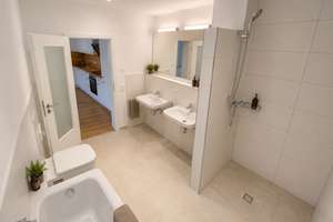 Raum für Leben! Stilvolle 4-Zimmer-Neubauwohnung mit durchdachtem Grundriss und Süd-Südost-Balkon – Kufsteiner Straße 62, 83064 Raubling – Vorschaubild 7