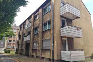 Renovierte 3-Zimmer-Erdgeschosswohnung mit Balkon zu vermieten! – Schmelzerstraße 5, 47169 Duisburg – Vorschaubild 1