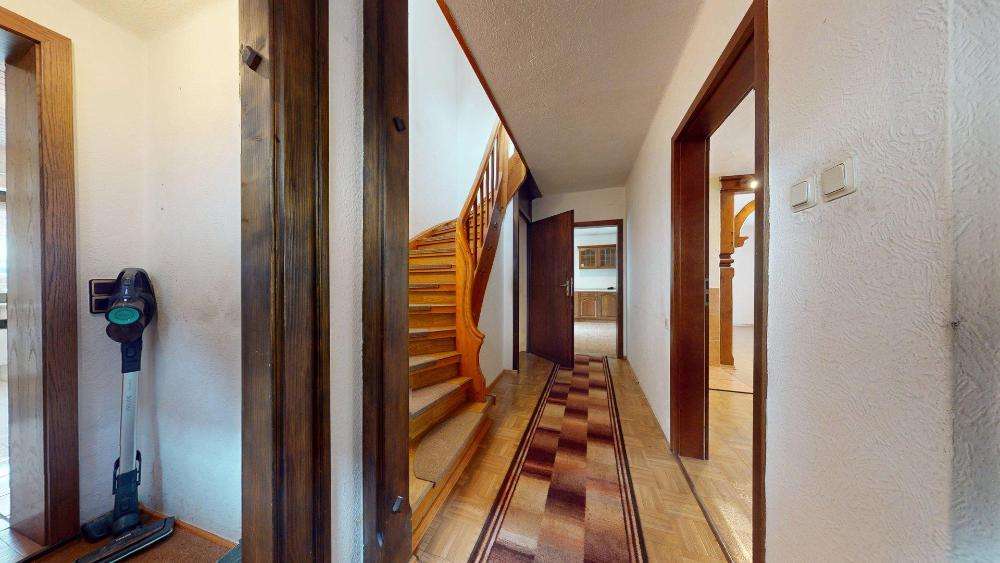 Immobilie in Rodalben - +++ Charmantes Einfamilienhaus mit Südausrichtung, Wintergärten, Carport in bevorzugter, ruhiger ... - Bild 3