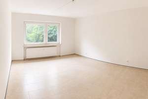 Gepflegte 3-Zimmer-Wohnung mit Balkon, Aufzug und Tiefgarage in Koblenz-Metternich - provisionsfrei – Am Brünnchen 2, 56072 Metternich, Koblenz – Vorschaubild 10