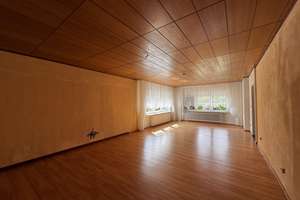 ***NENNDORF***EINFAMILIENHAUS MIT SEP. WOHNUNG UND GARAGEN ZU VERKAUFEN*** – Am Sportplatz 5 & 5a, 21224 Rosengarten – Vorschaubild 3