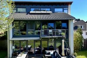 Modernes, lichtdurchflutetes Einfamilienhaus mit zweitem vermieteten Wohnhaus in Toplage von Neviges – Die vollständige Adresse der Immobilie erhältst du vom Anbieter., 42553 Neviges, Velbert – Vorschaubild 3