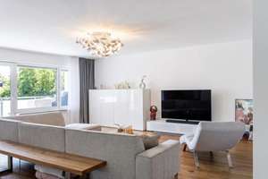 Großzügige 3,5-Zimmer-Wohnung mit zwei Balkonen in idyllischer, ruhiger Lage am Wartbergpark