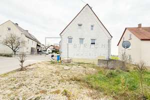 Freistehendes Einfamilienhaus mit 130 m² Wohnfläche – ideal für Handwerker und Familien – Die vollständige Adresse der Immobilie erhältst du vom Anbieter., 89183 Holzkirch – Vorschaubild 3