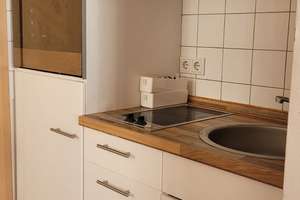 Gepflegte Dachgeschosswohnung mit 1,5-Zimmern und Balkon in Bielefeld – Siegfriedstraße 3, 33615 Mitte, Bielefeld – Vorschaubild 5