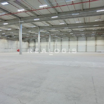 ca. 9.100 m² hochwertige Lager- und Produktionshalle inkl. Büro zu vermieten, teilbar