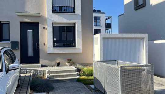 Bild von Provisionsfrei! Exklusives Reihenendhaus mit Dachterrasse und Sauna