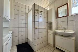 * PV-Anlage * EBK  * Wintergarten * Dach von 2014 * Carport * Garage * Werkstatt * Gartenhütte * – Die vollständige Adresse der Immobilie erhältst du vom Anbieter., 26810 Westoverledingen – Vorschaubild 17
