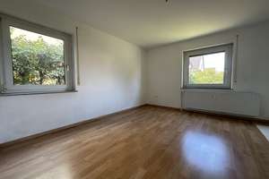 „Haus im Haus“-Erlebnis - Großzügige 4-Zimmer-Wohnung mit Balkon & eigenem Garten – 70499 Weilimdorf (Ortsteil), Stuttgart – Vorschaubild 6
