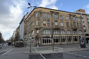 3-Zimmer-Altbauwohnung, kernsaniert, 3,10 m Deckenhöhe – Nähe Sana Klinikum