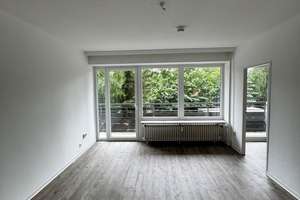 Geräumige Wohnung zu vermieten 1 ganzes + 2 halbe Zimmer – Fuhlsbüttler Str. 607, 22337 Ohlsdorf, Hamburg – Vorschaubild 3