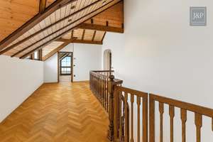Großes Anwesen mit besonderer Architektur und Weitblick! Ideal für Großfamilien & Mehrgenerationen – Die vollständige Adresse der Immobilie erhältst du vom Anbieter., 61267 Neu-Anspach – Vorschaubild 15