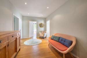 Großzügig, individuell und perfekt für Familien: Exklusive Villa mit Garten und Pool – Die vollständige Adresse der Immobilie erhältst du vom Anbieter., 81479 Solln, München – Vorschaubild 30